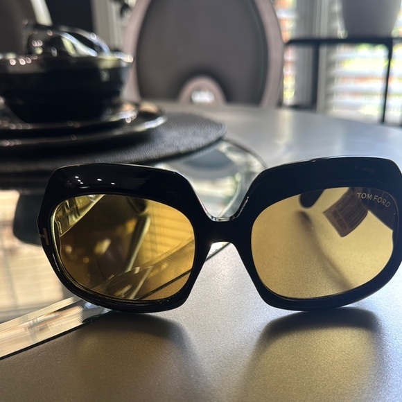 Tom Ford Oversized Sunglasses with Amber Lenses